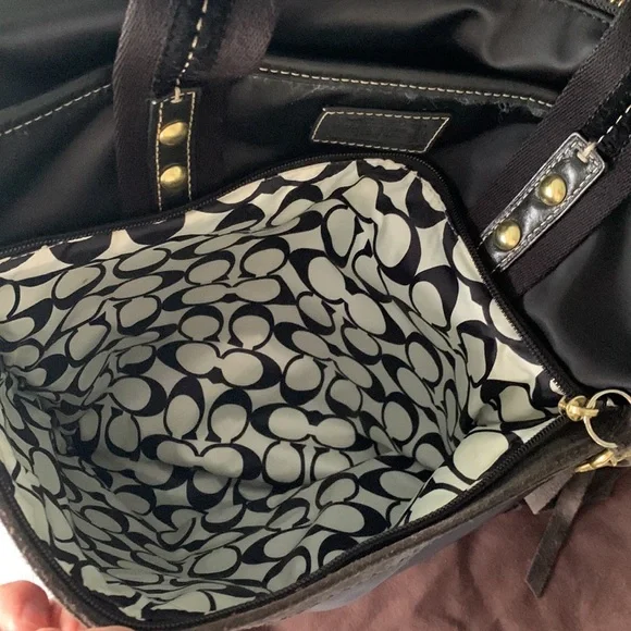 Coach Large tall Stain Black tote bag with suede tassel Front & back compartment - Picture 5 of 6